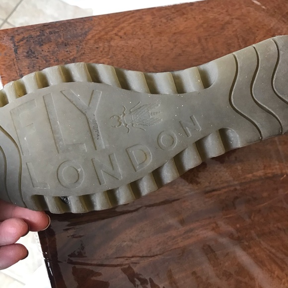 FLY LONDON turquoise shoes - Picture 5 of 7